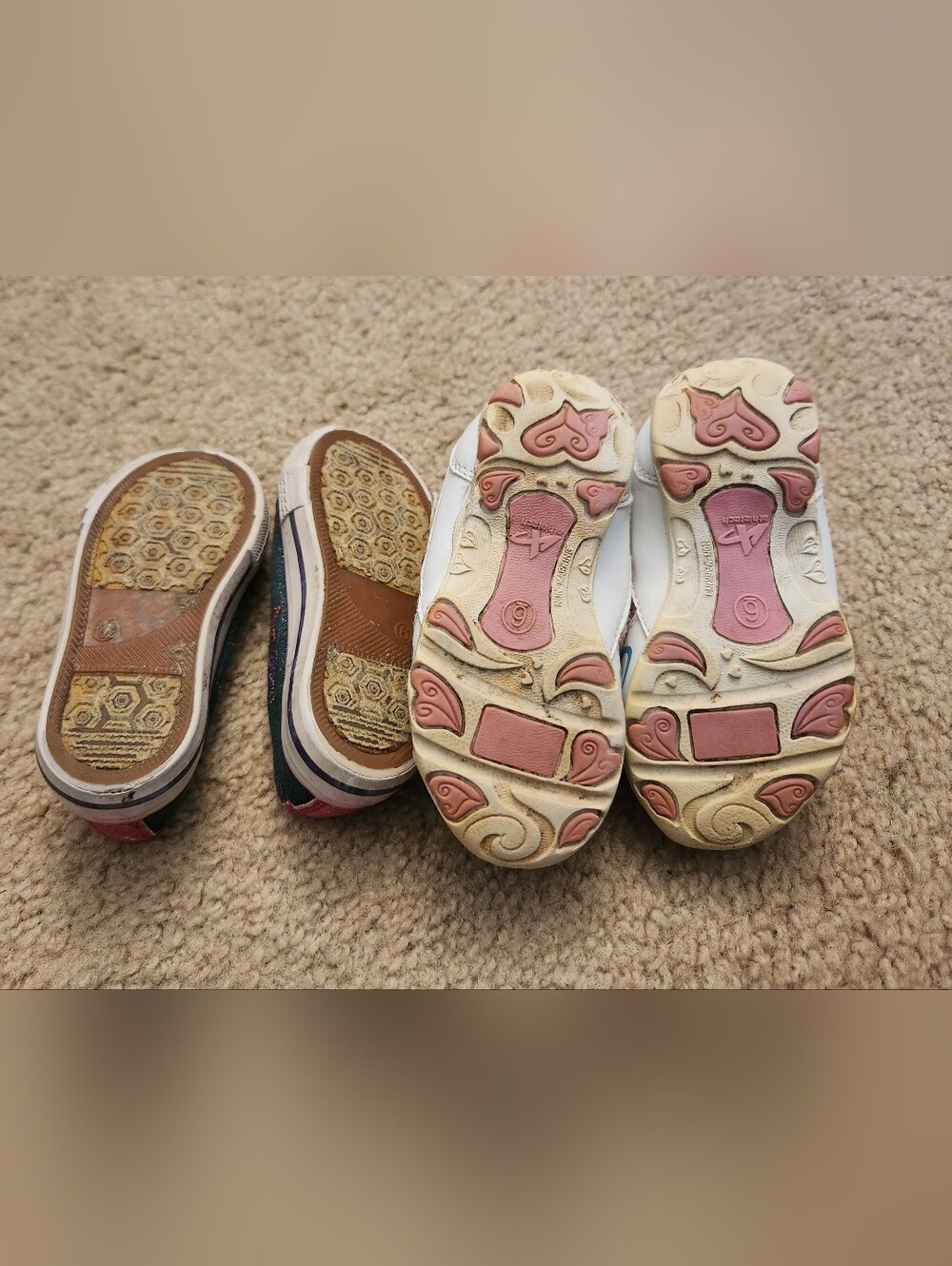 Girls Set Of 2 Sneakers Casual Walking Tennis Shoes Size 6 Toddler - Picture 2 of 2